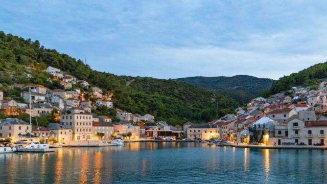 Croatia Multisport Adventure: Biking, Kayaking & Hiking the Dalmatian Coast