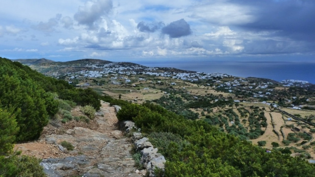 Hiking path to Aghios Andreas